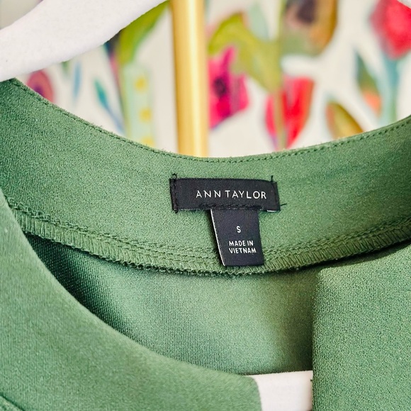 Ann Taylor Structured Collar Shift Sleeveless Tunic Dress - Picture 3 of 3